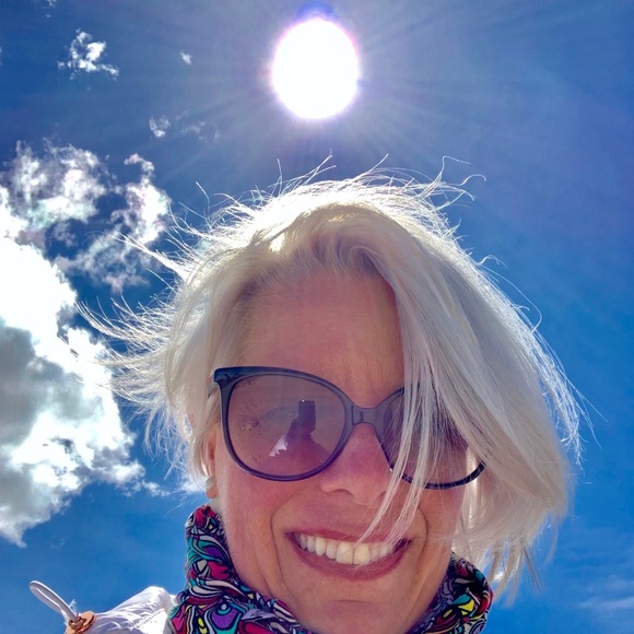 Meet your Posher, Lucy - Picture 1 of 1